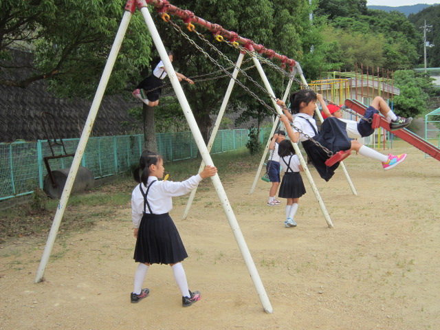 ブランコクツ投げ